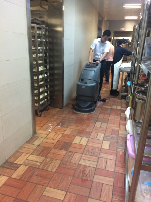 酒店使用手推式洗地機(jī)效果怎么樣？